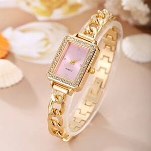 Luxury gold watch vintage design